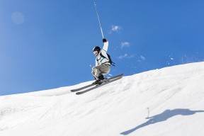 开云体育下载-武切维奇爆发，活塞生死战取胜太阳，背后是篮球的终极哲学