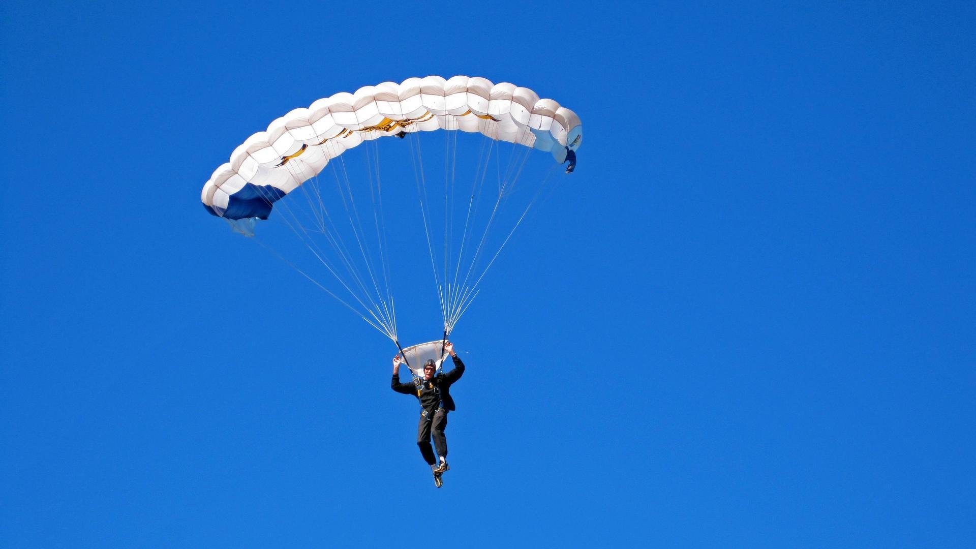 F1年度争冠焦点战，沙特血拼尼日利亚